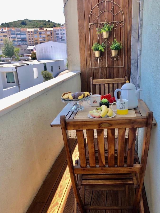Apartamento T1 No Centro Te-U Torres Vedras Ngoại thất bức ảnh